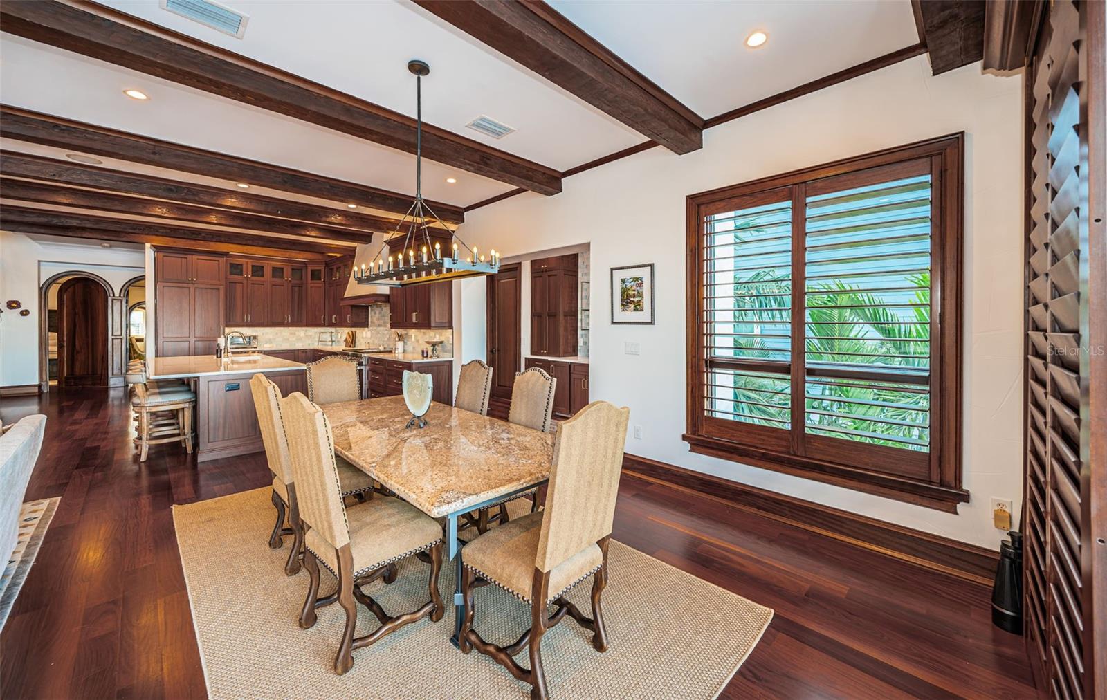 TB8454986 Property Photo