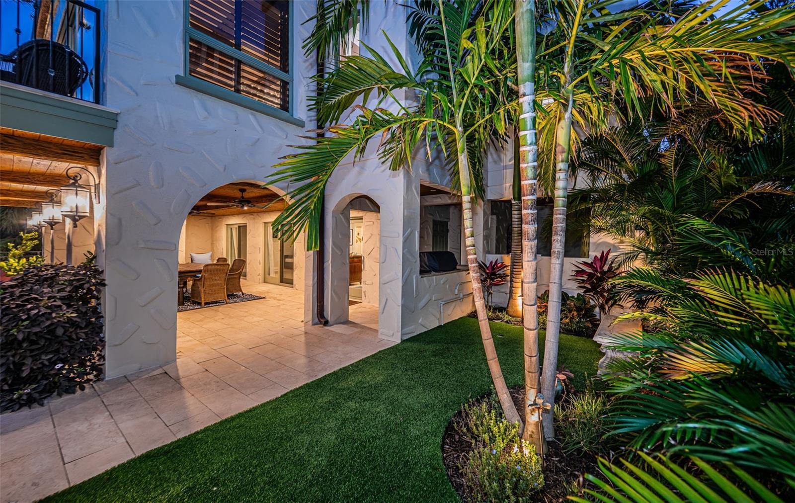 TB8454986 Property Photo