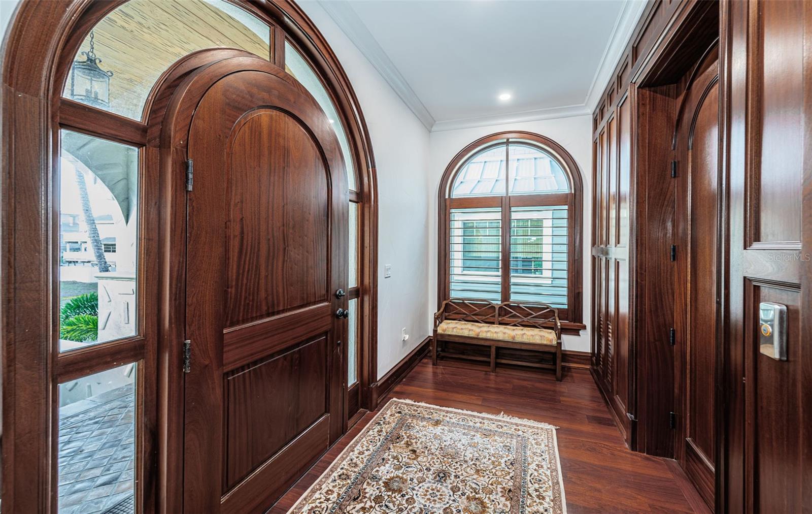 TB8454986 Property Photo