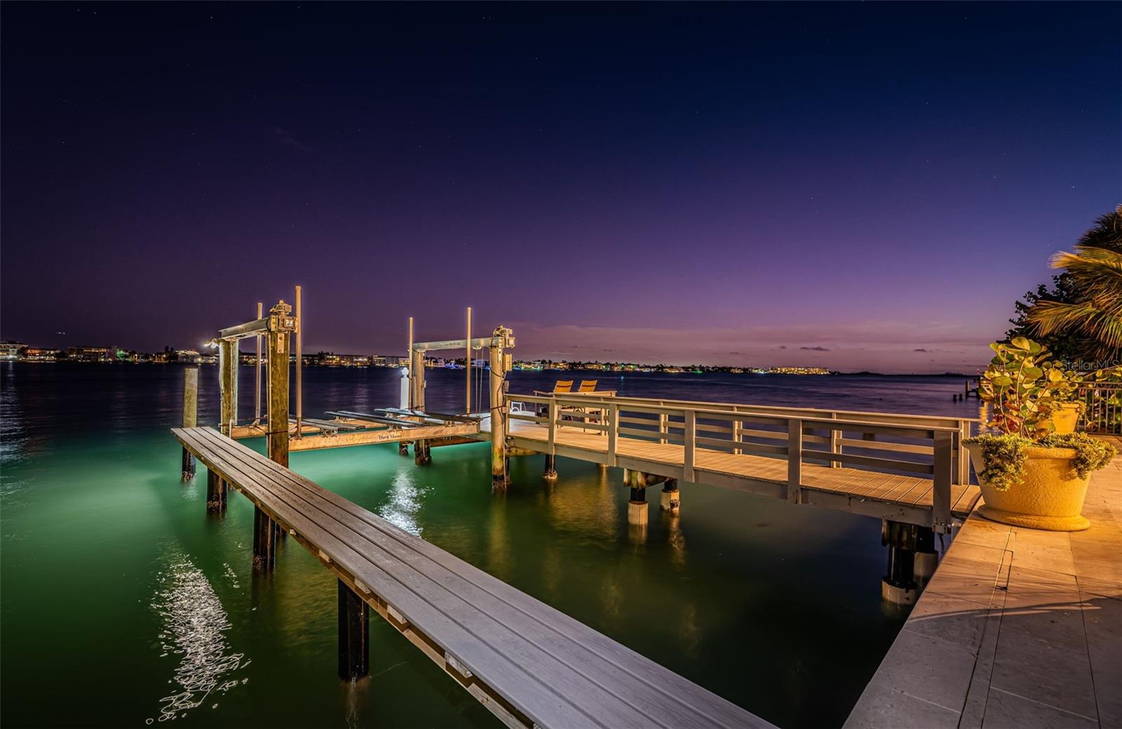 TB8454986 Property Photo