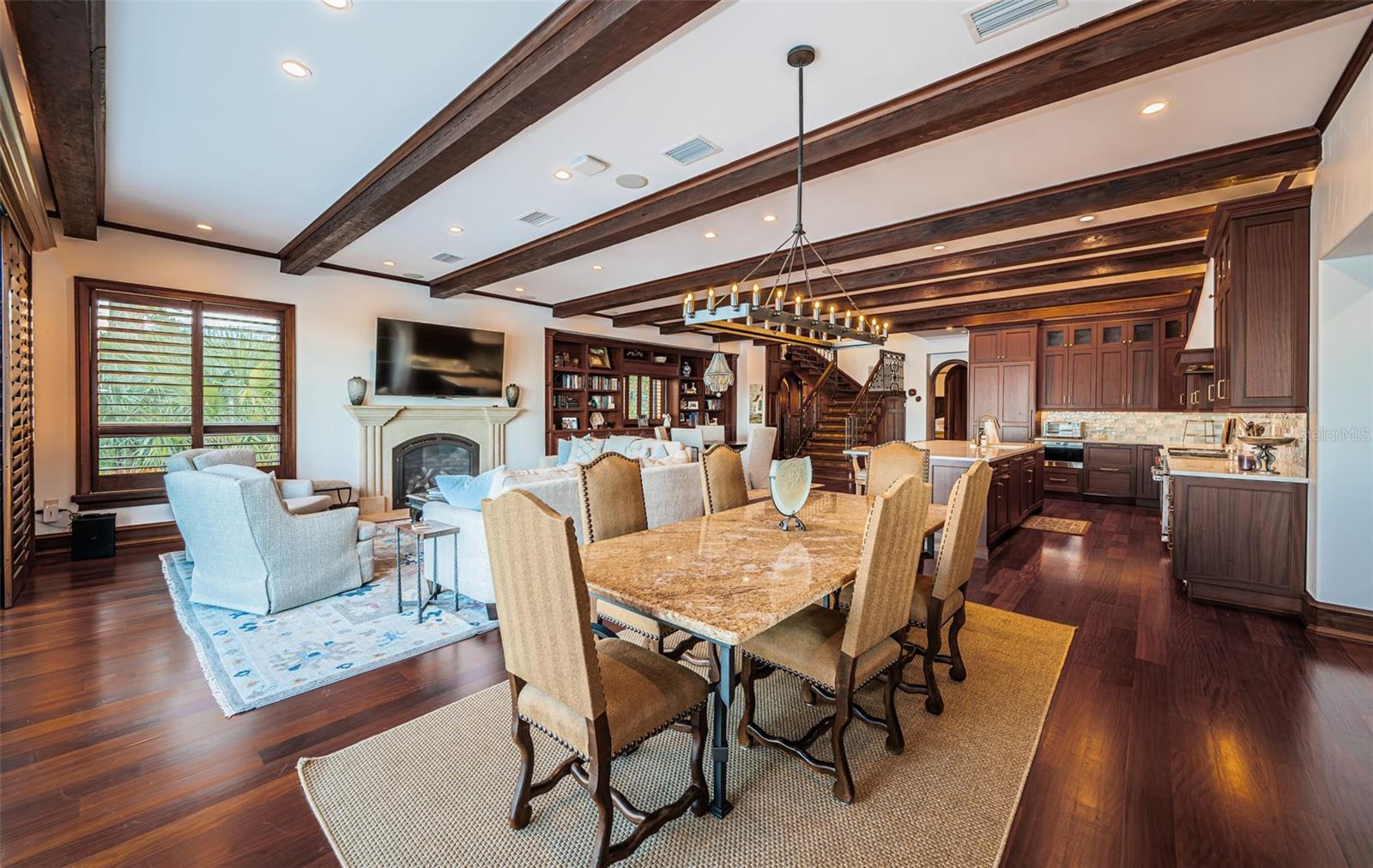 TB8454986 Property Photo