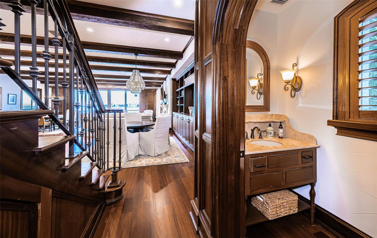 TB8454986 Property Photo