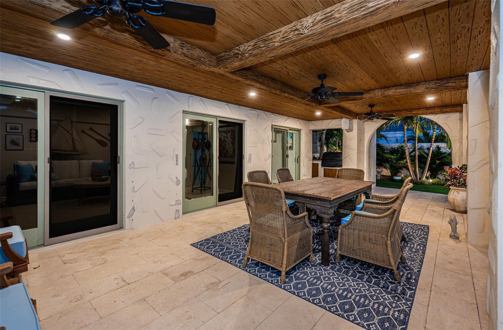 TB8454986 Property Photo