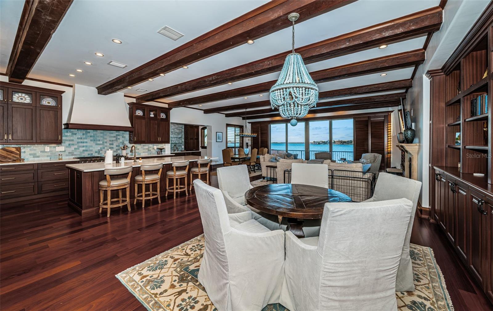 TB8454986 Property Photo