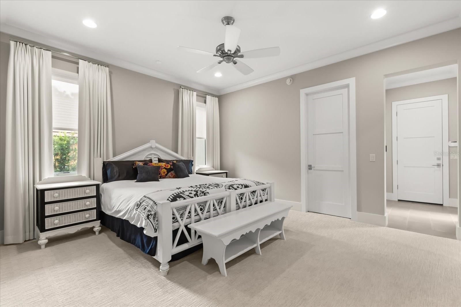 O6366161 Property Photo