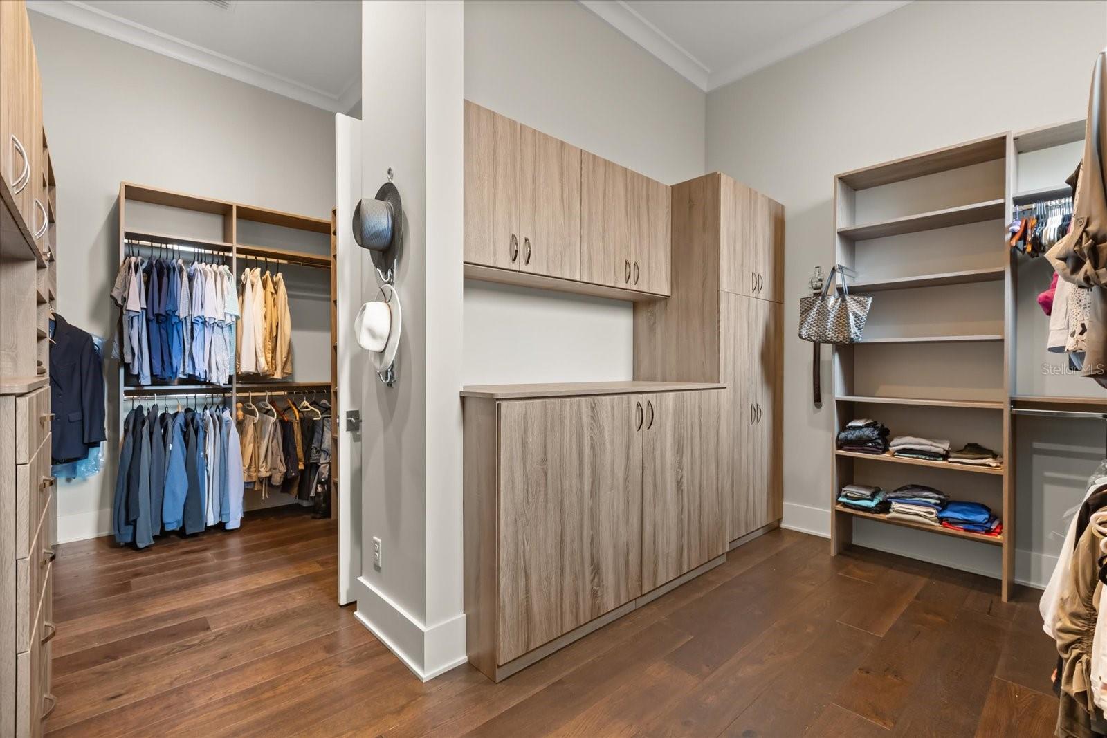 O6366161 Property Photo