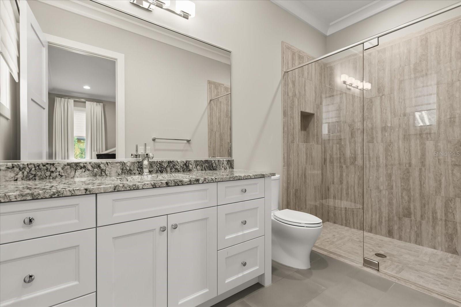 O6366161 Property Photo