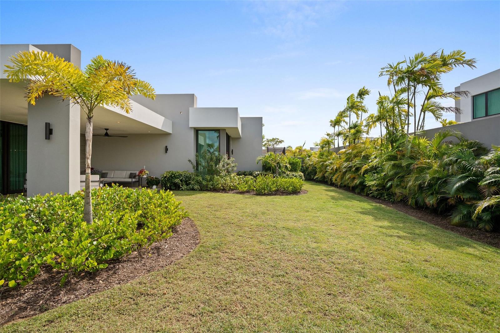 PR9117873 Property Photo