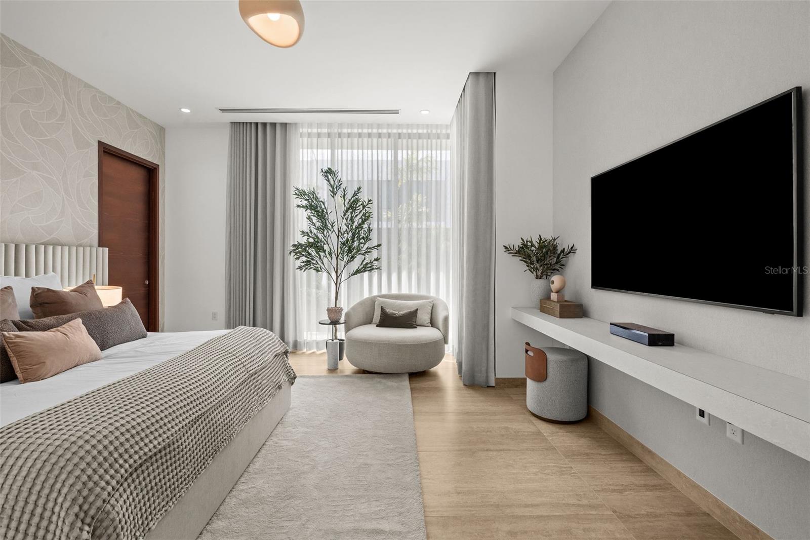 PR9117873 Property Photo