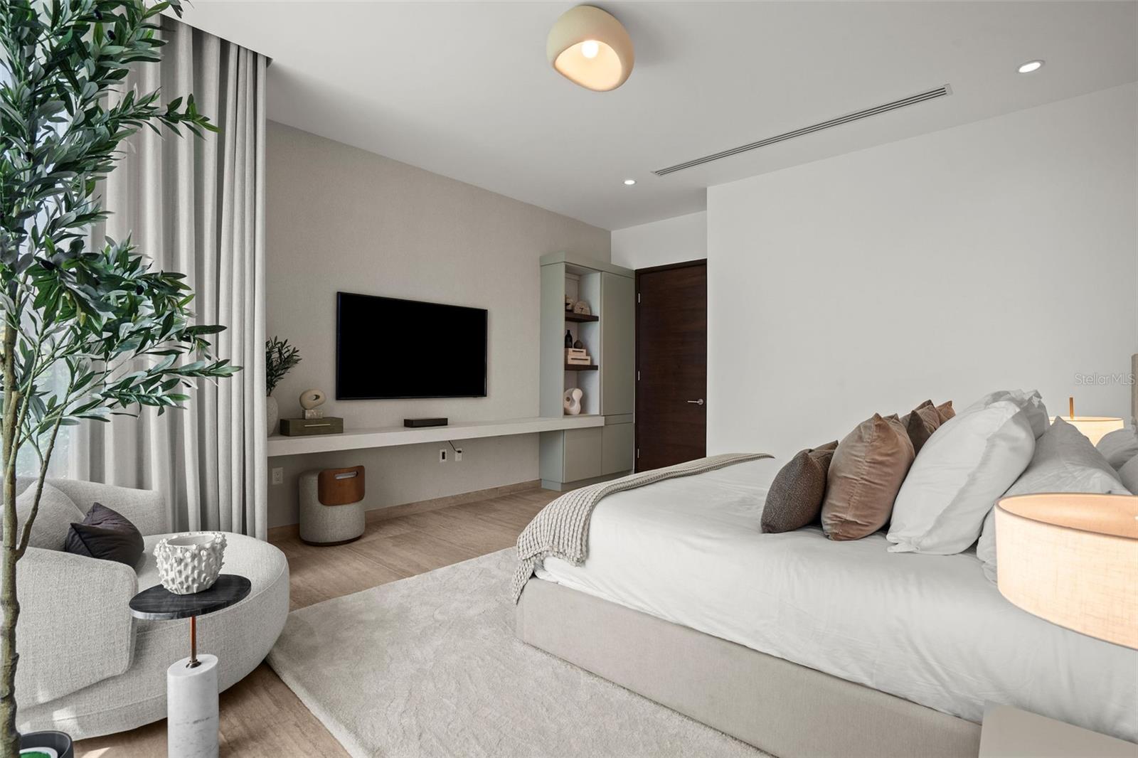 PR9117873 Property Photo