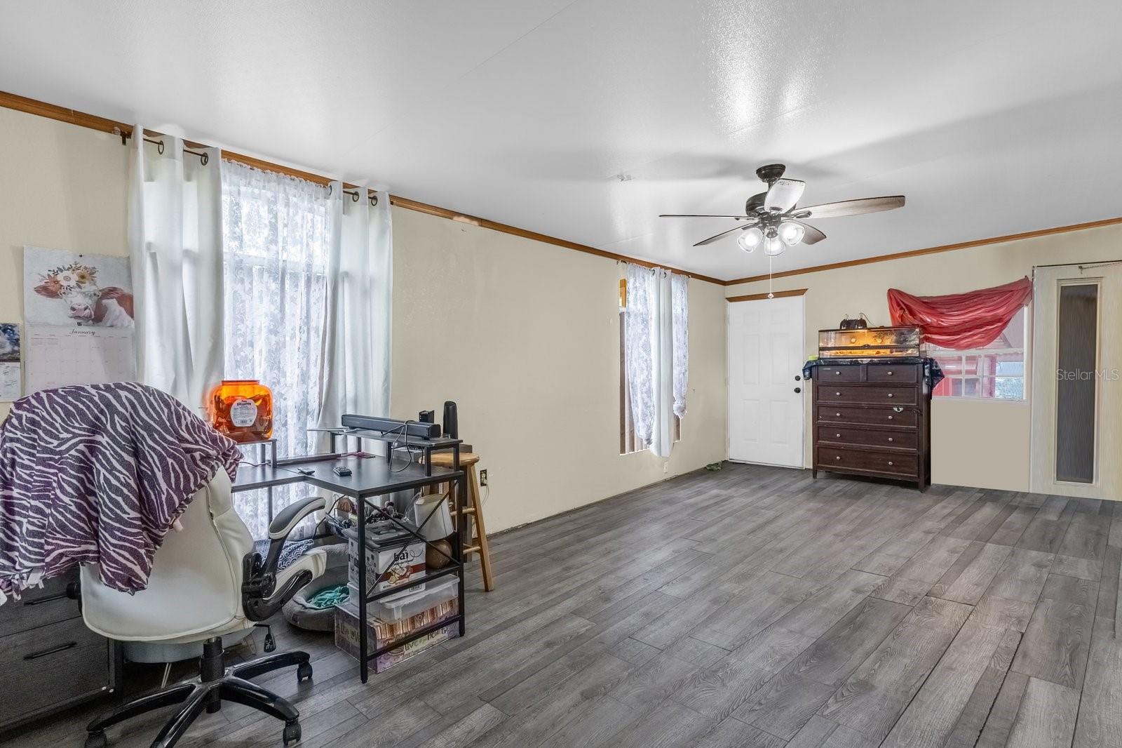 O6366204 Property Photo