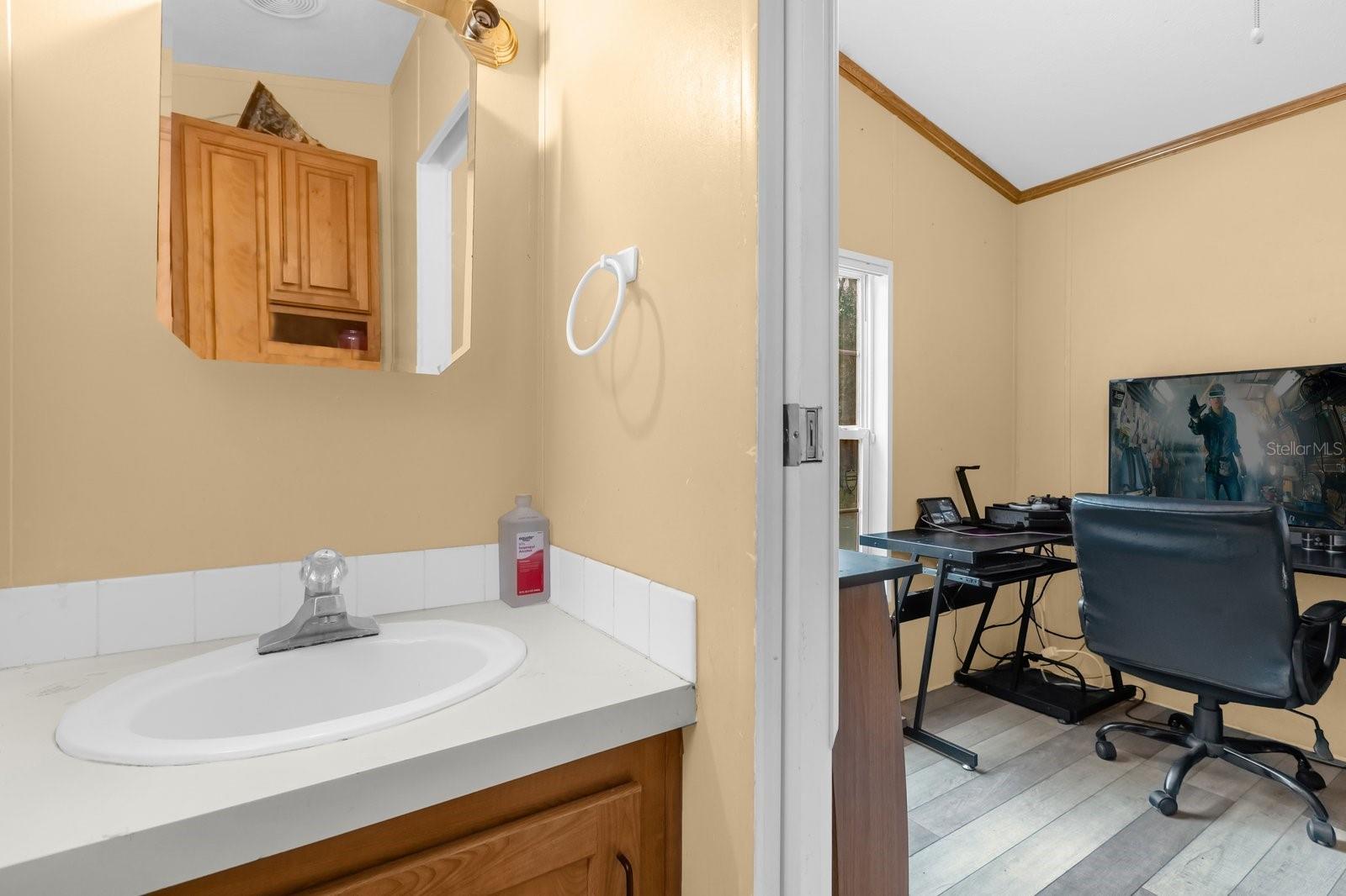 O6366204 Property Photo