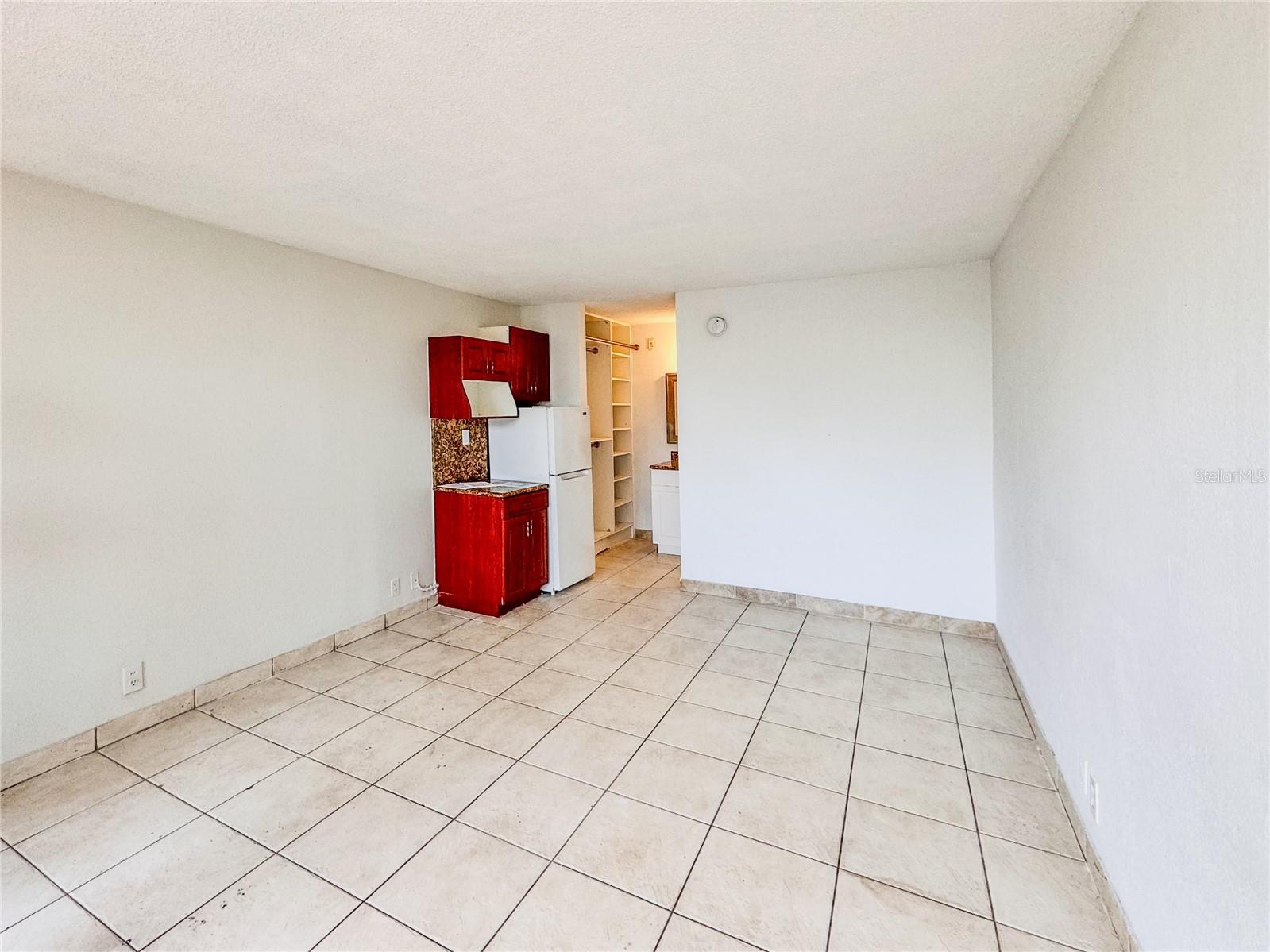 O6366206 Property Photo