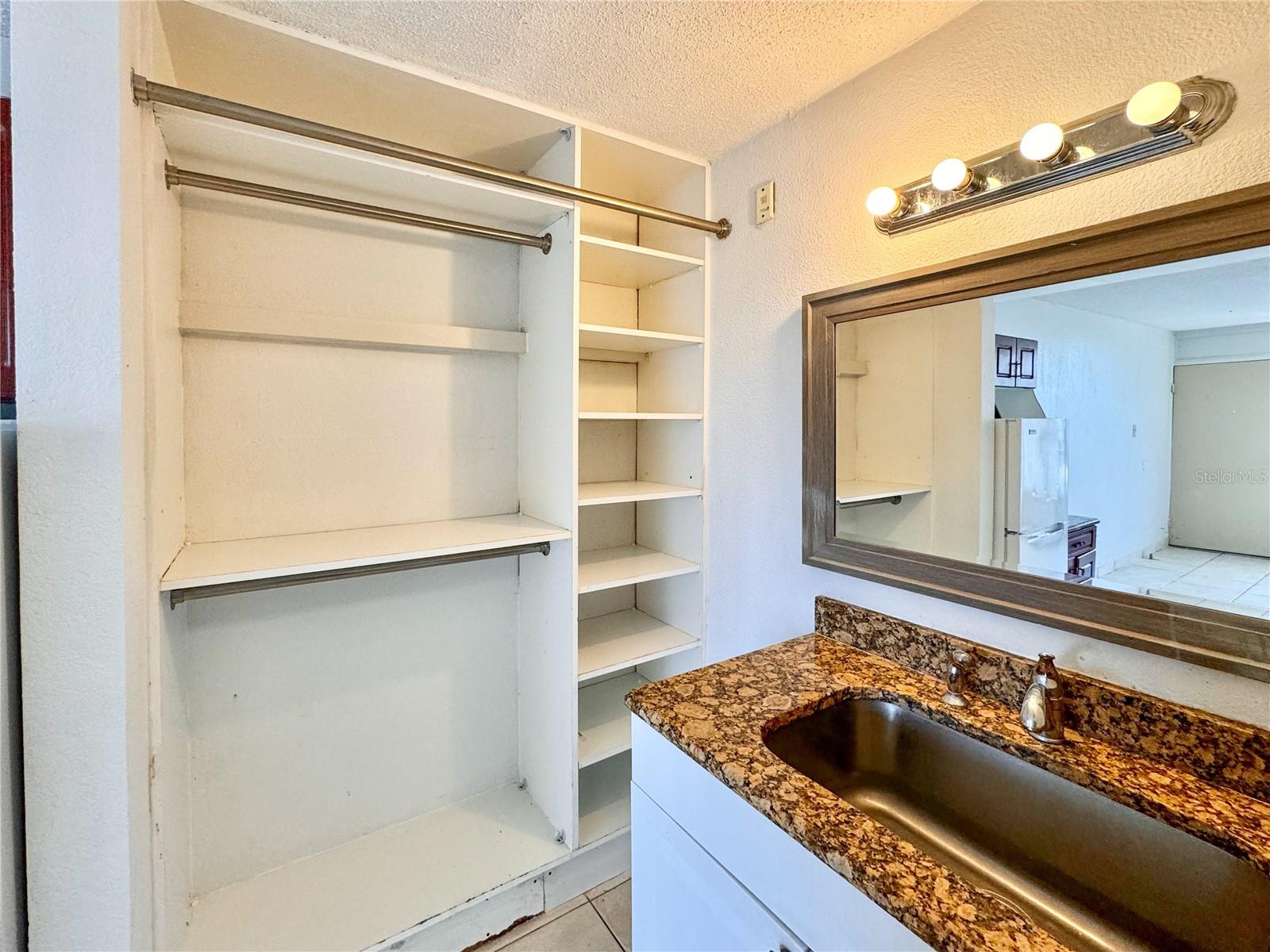 O6366206 Property Photo