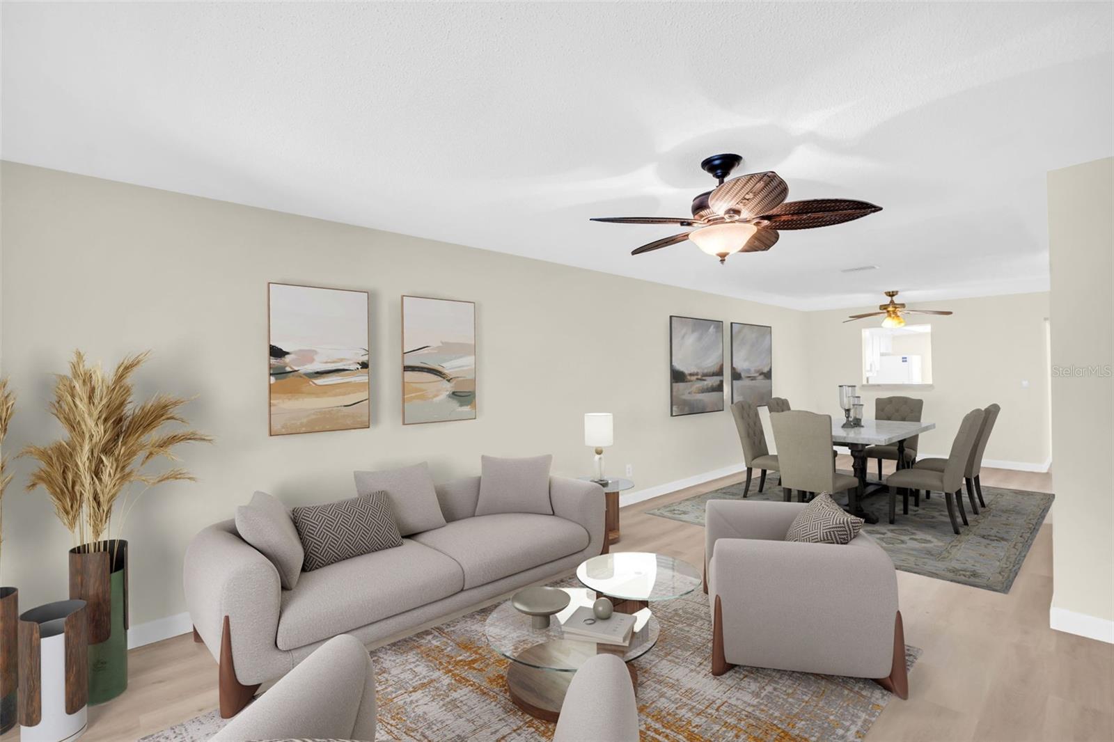 Light & bright main living~