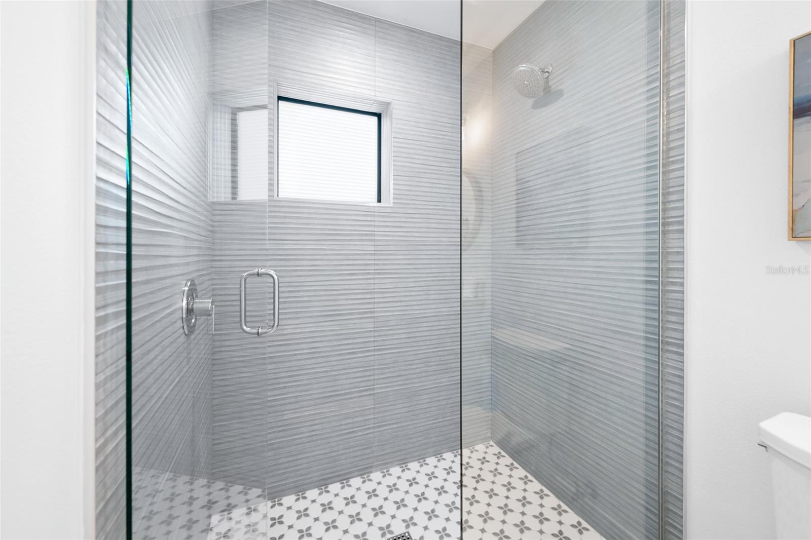 A4674699 Property Photo