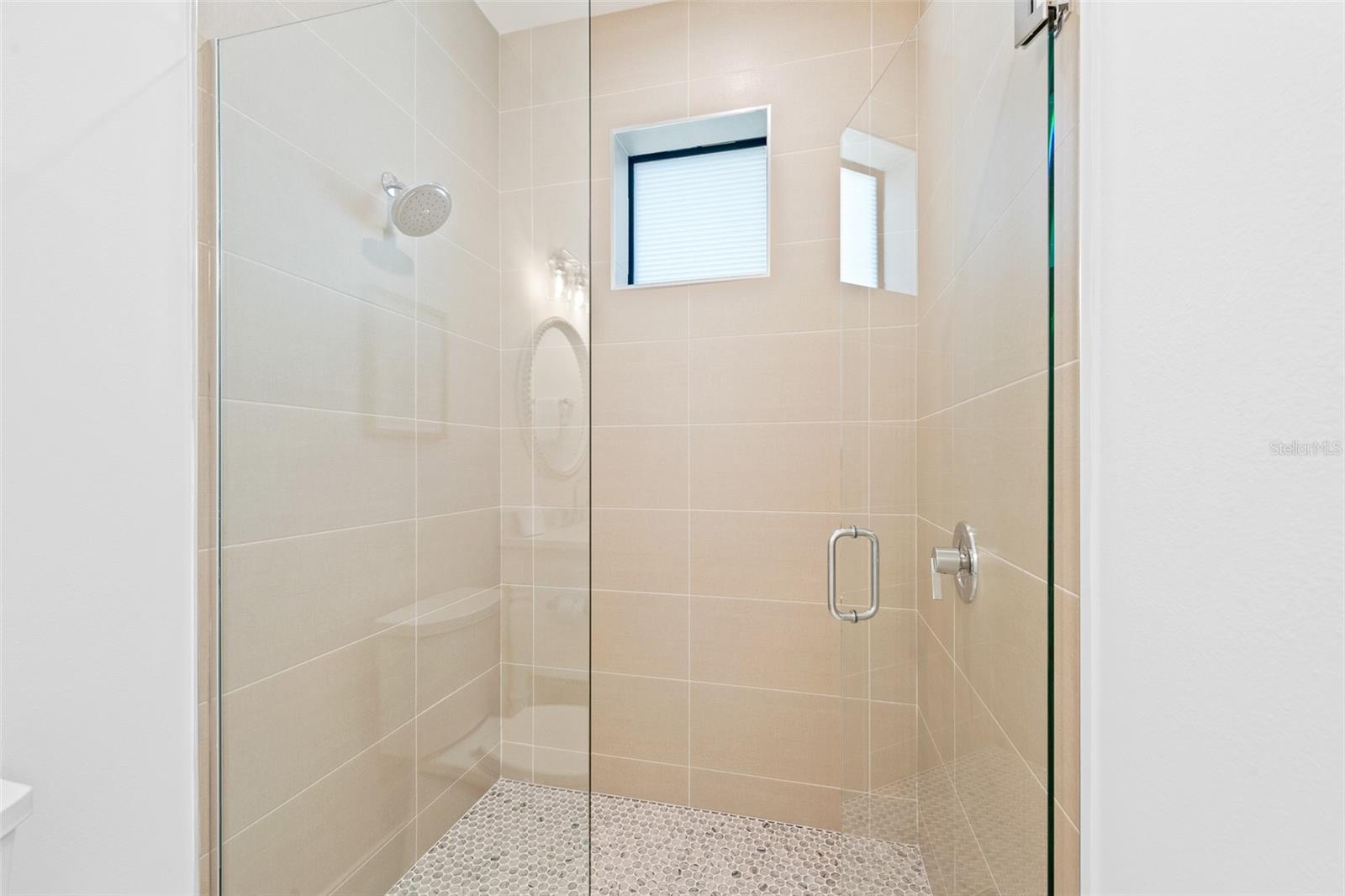 A4674699 Property Photo