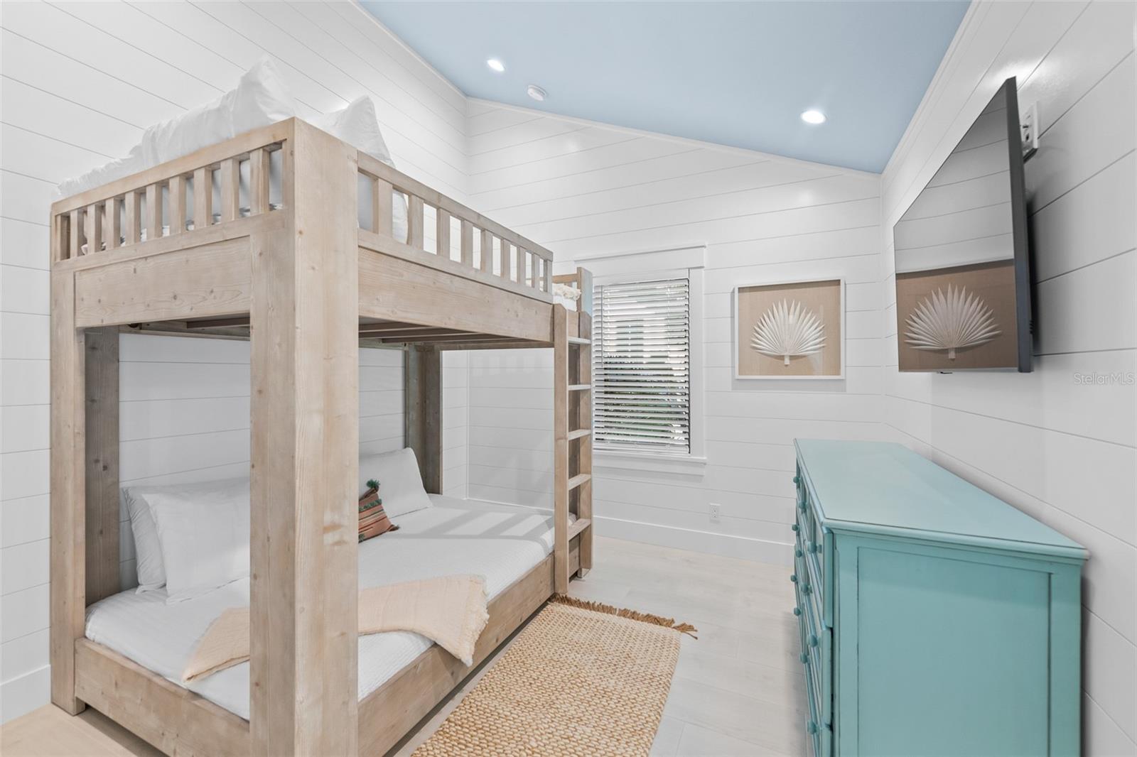 A4674699 Property Photo