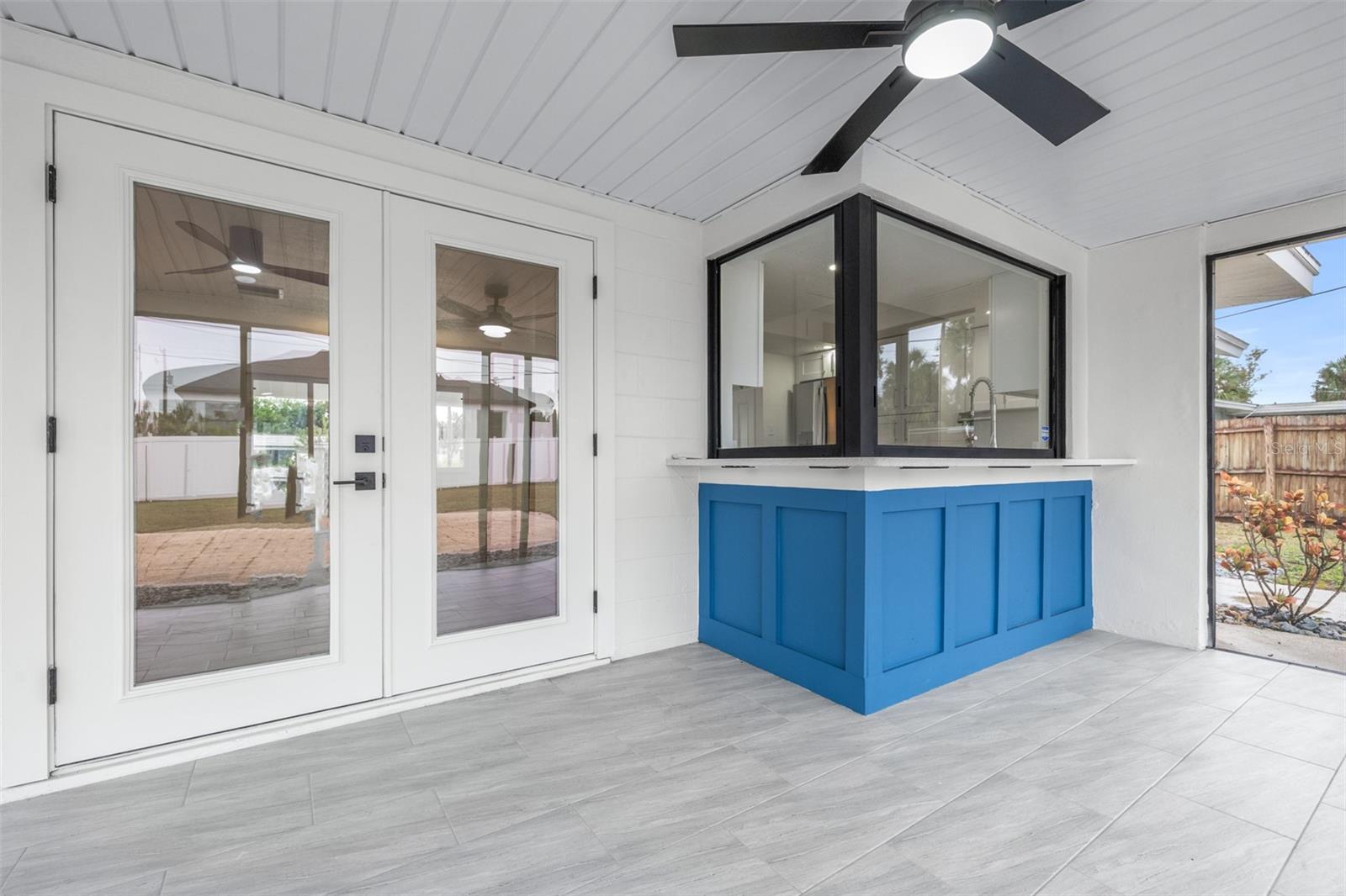 10x20 screened in Lanai