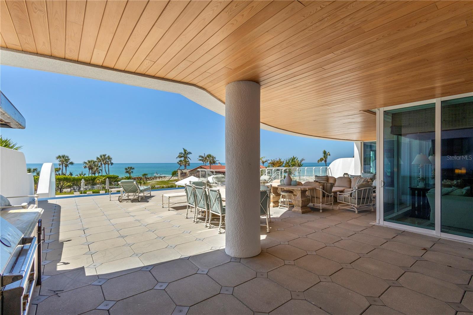 A4674713 Property Photo