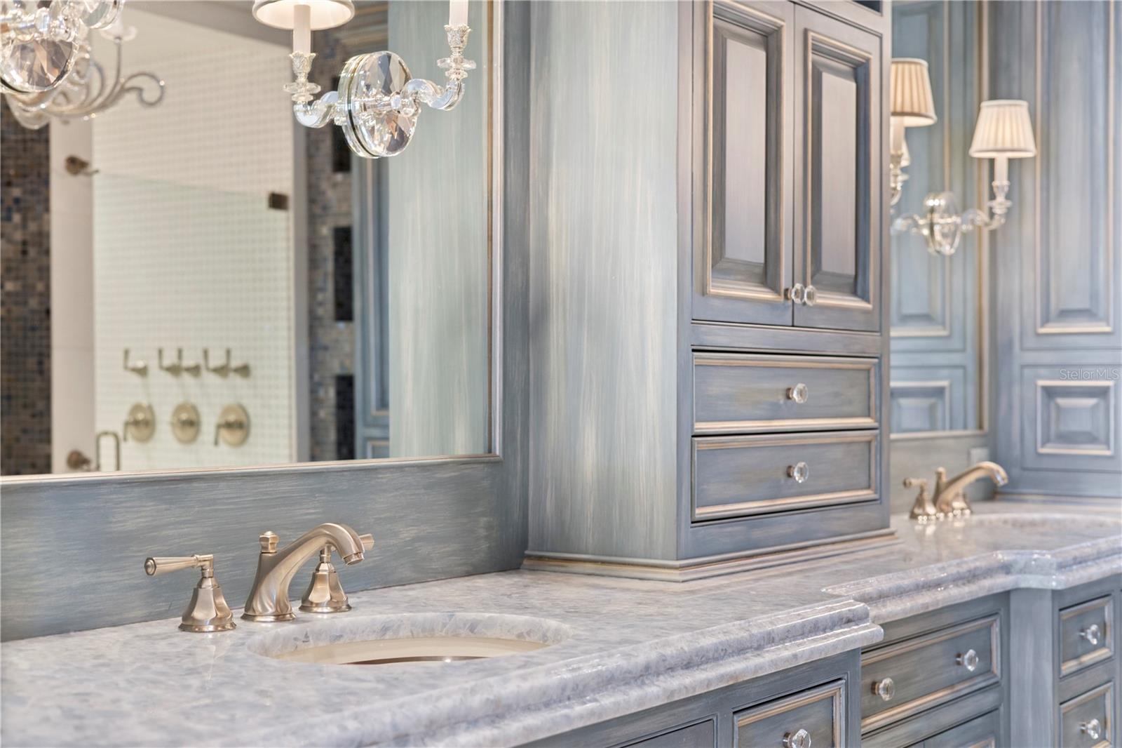 A4674713 Property Photo