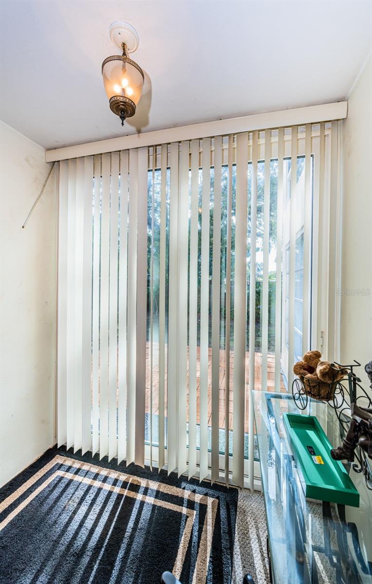 TB8455109 Property Photo