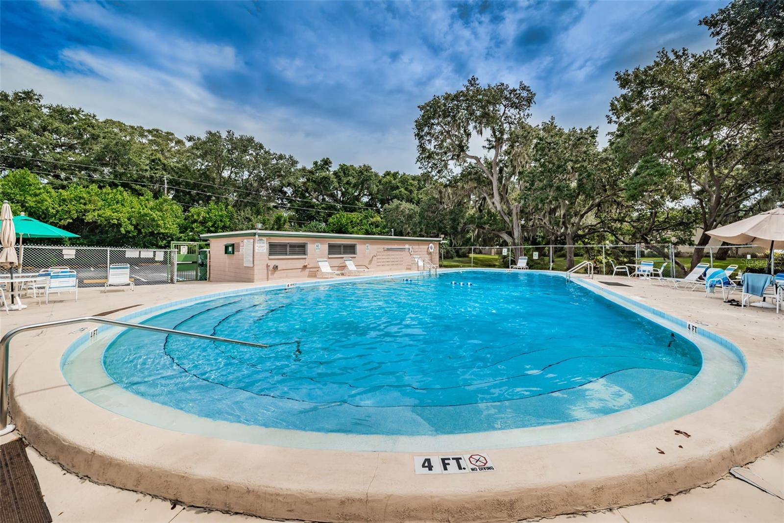 TB8455109 Property Photo