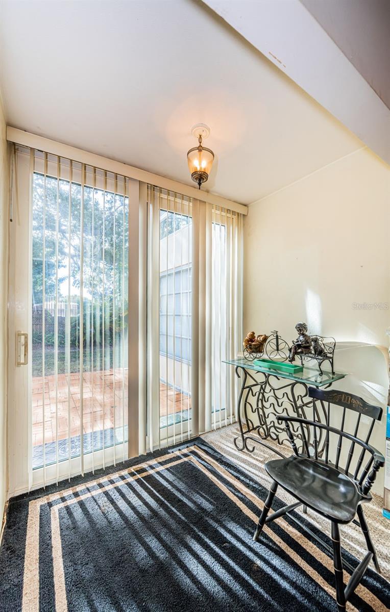 TB8455109 Property Photo