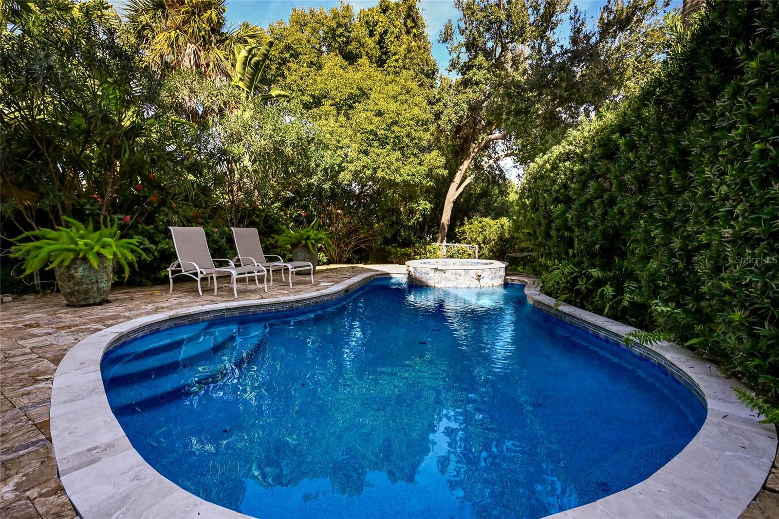 A4674729 Property Photo