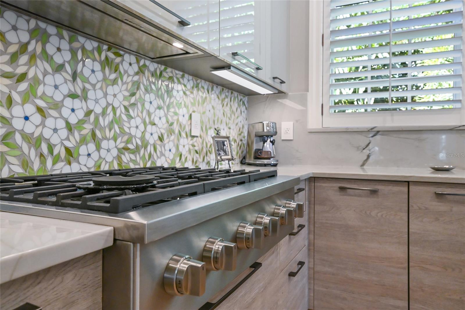 A4674729 Property Photo