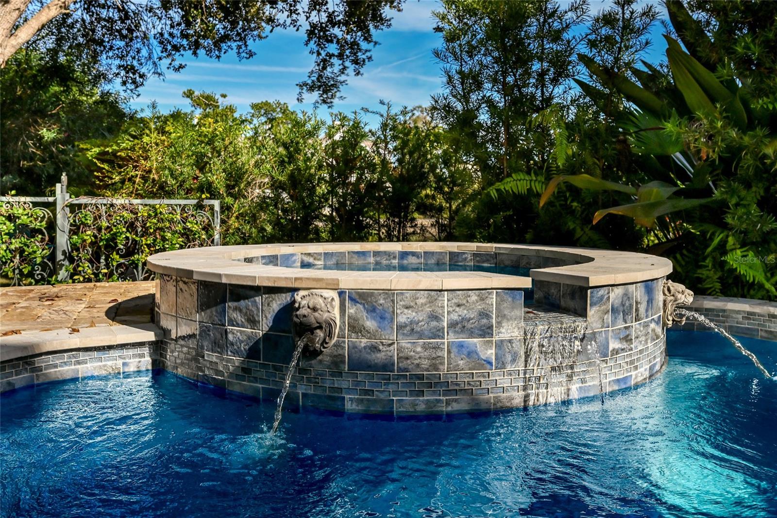 A4674729 Property Photo