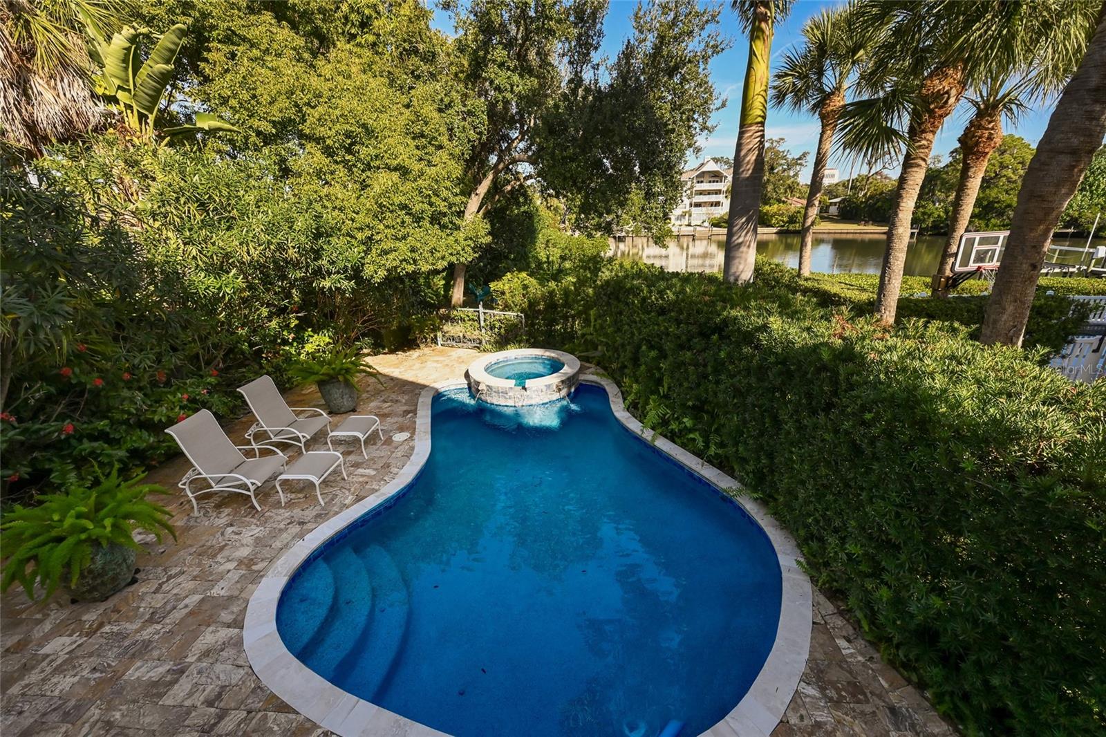 A4674729 Property Photo