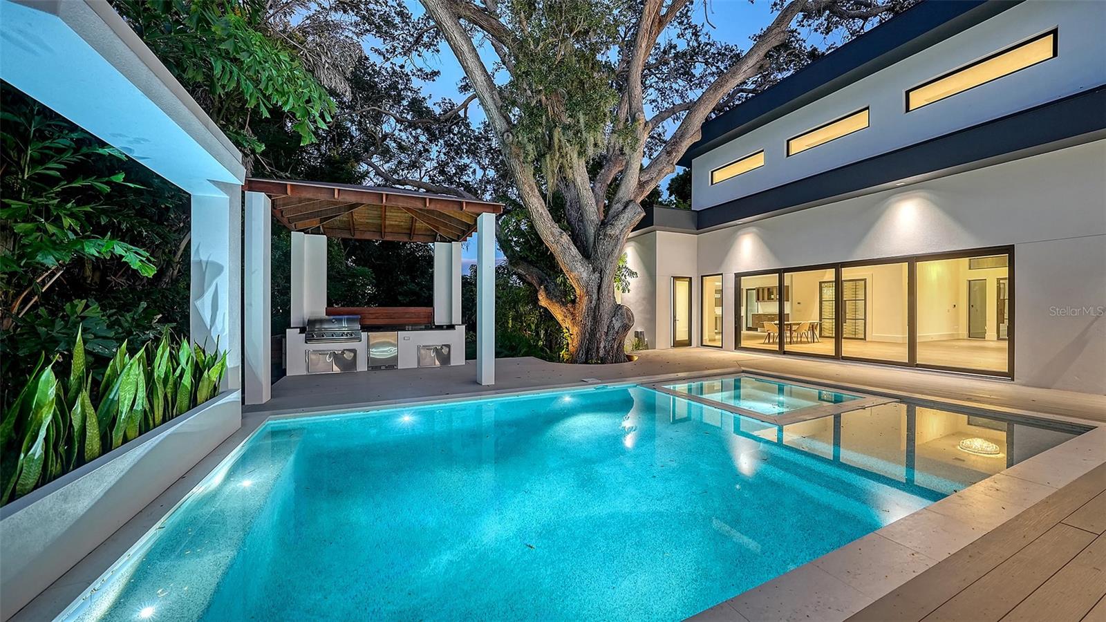 A4674740 Property Photo