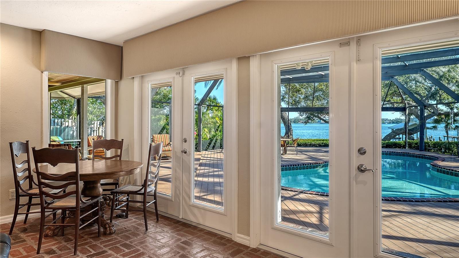 A4674771 Property Photo