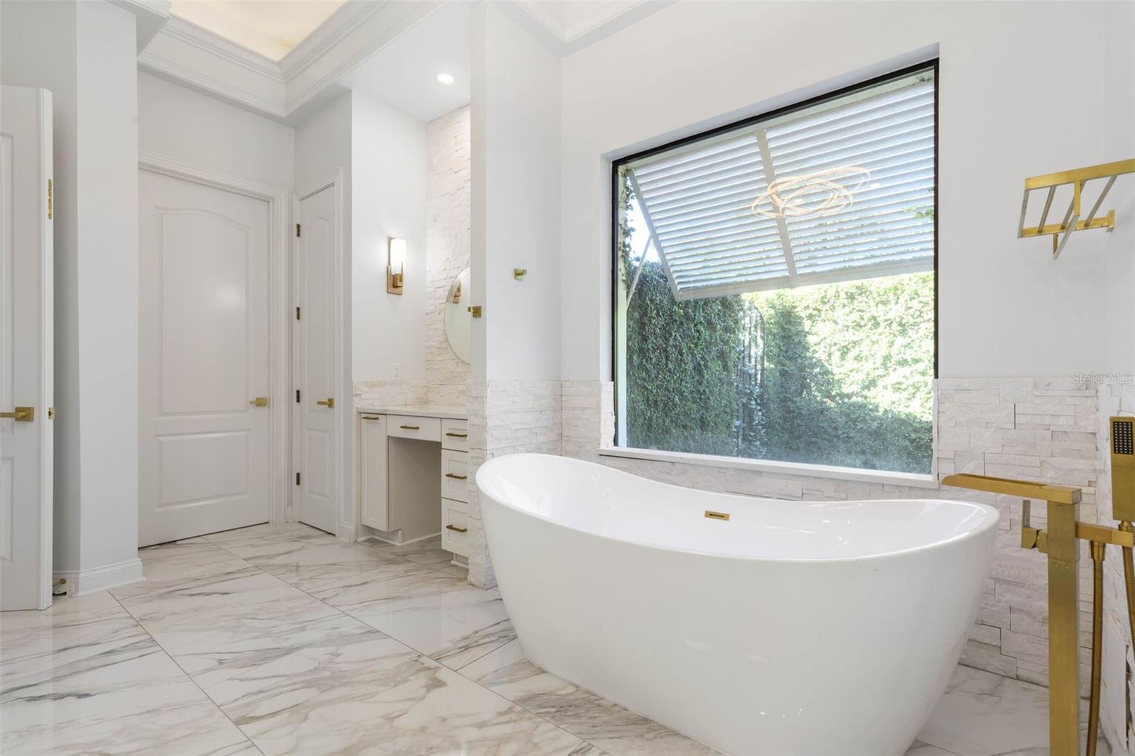 FC314618 Property Photo