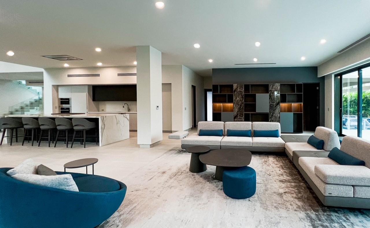 PR9117898 Property Photo