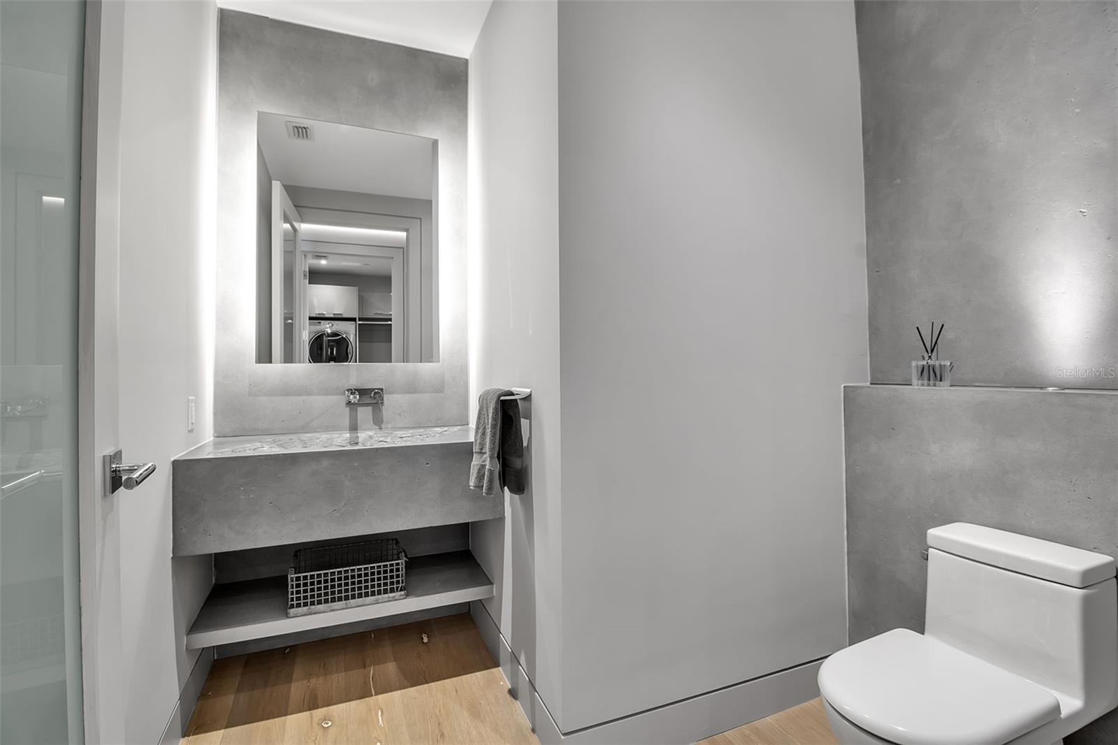 A4674784 Property Photo