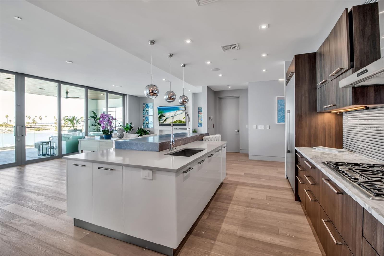 A4674784 Property Photo