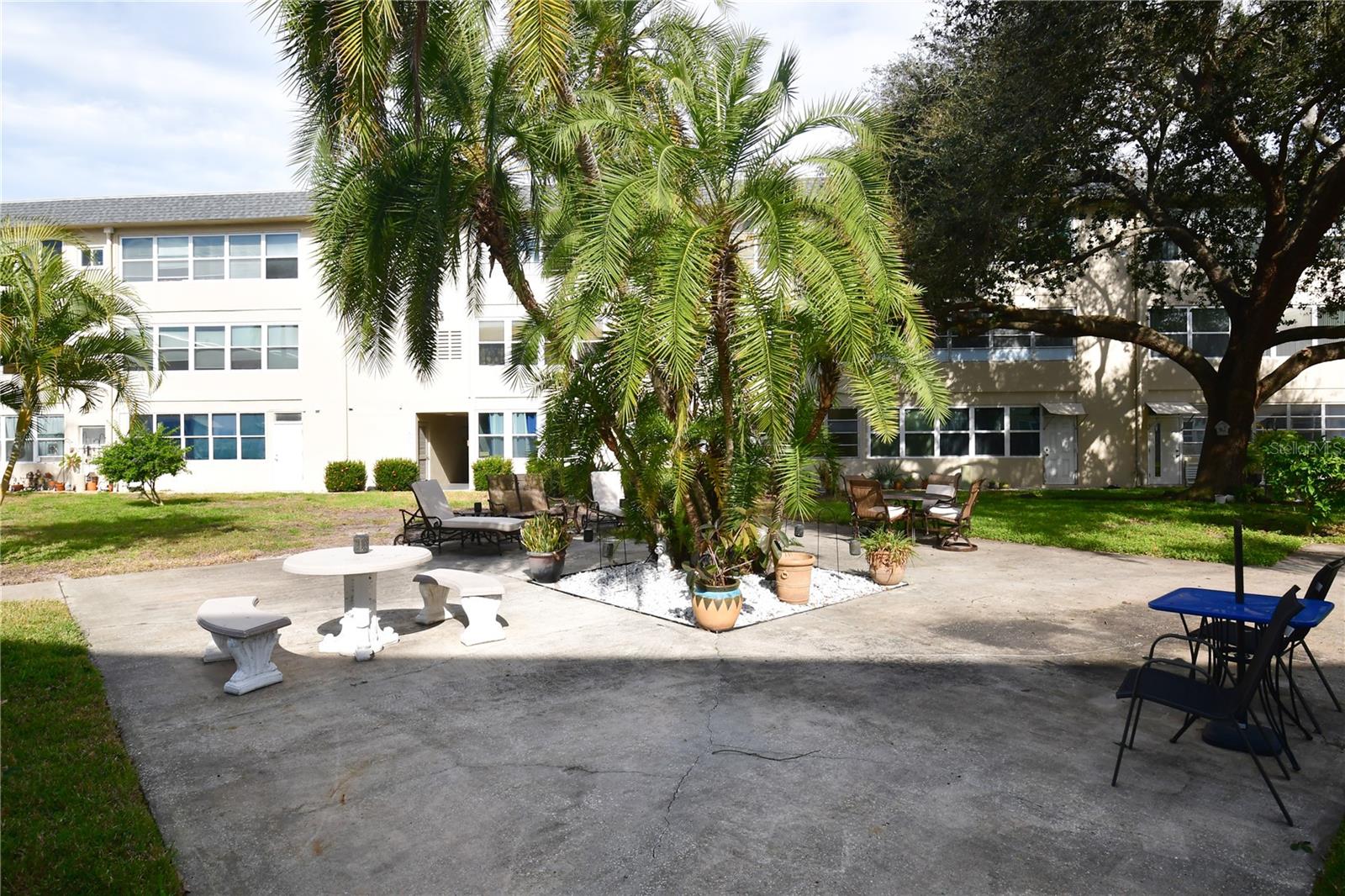 TB8455323 Property Photo