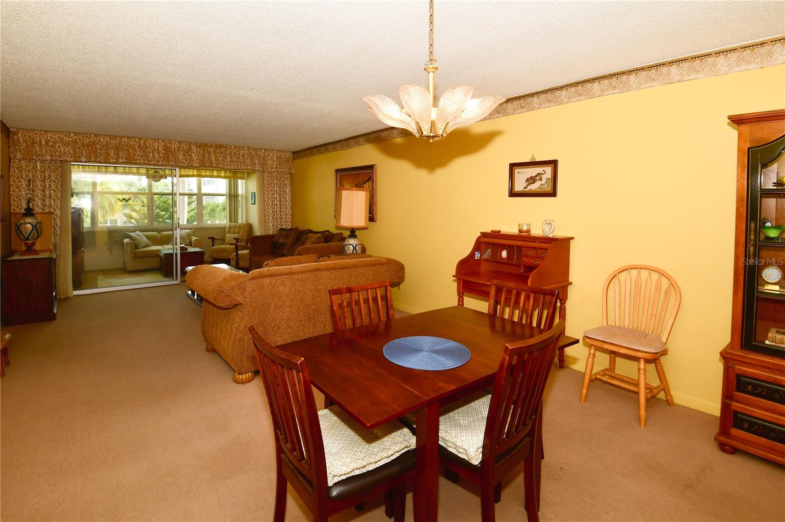 TB8455323 Property Photo