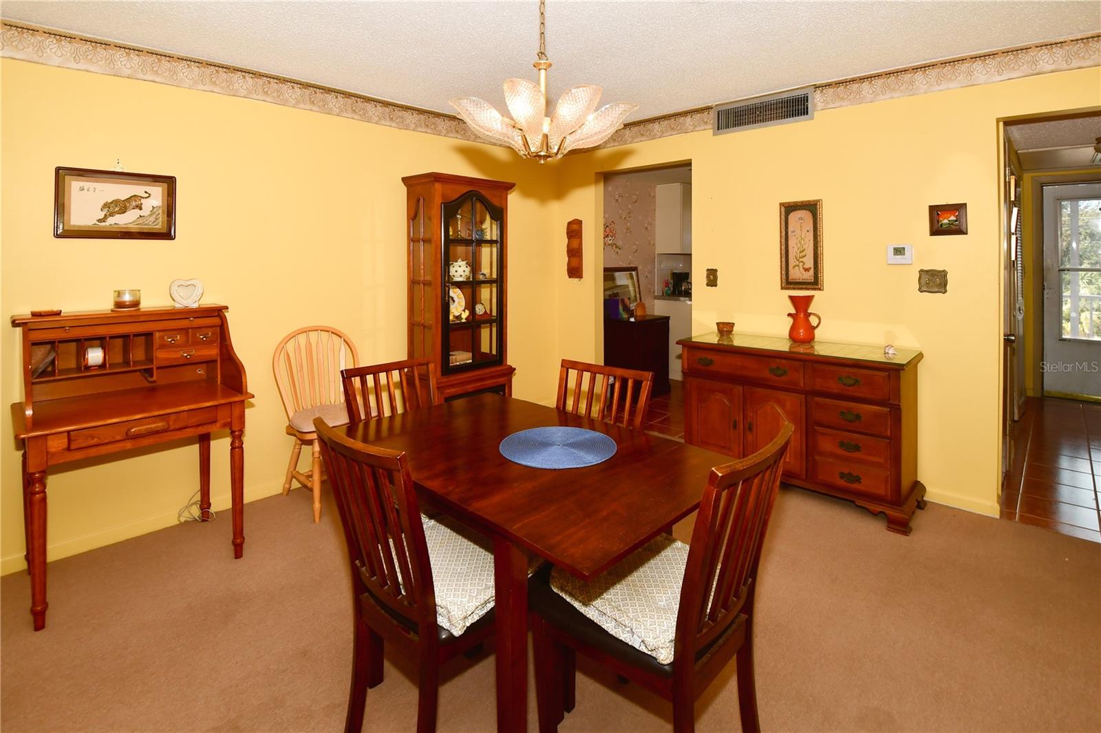 TB8455323 Property Photo