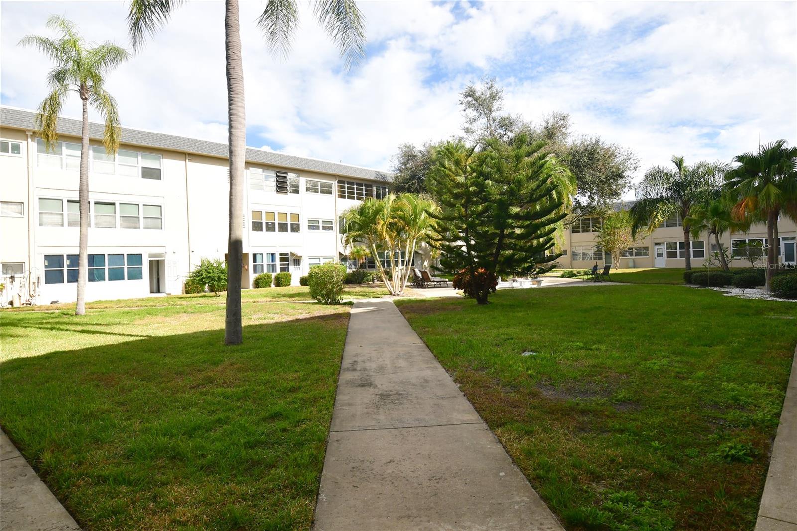 TB8455323 Property Photo