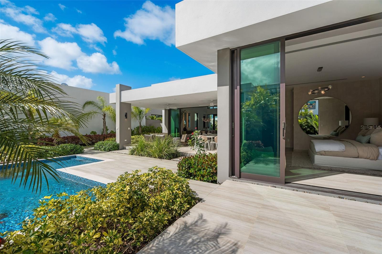 PR9117905 Property Photo