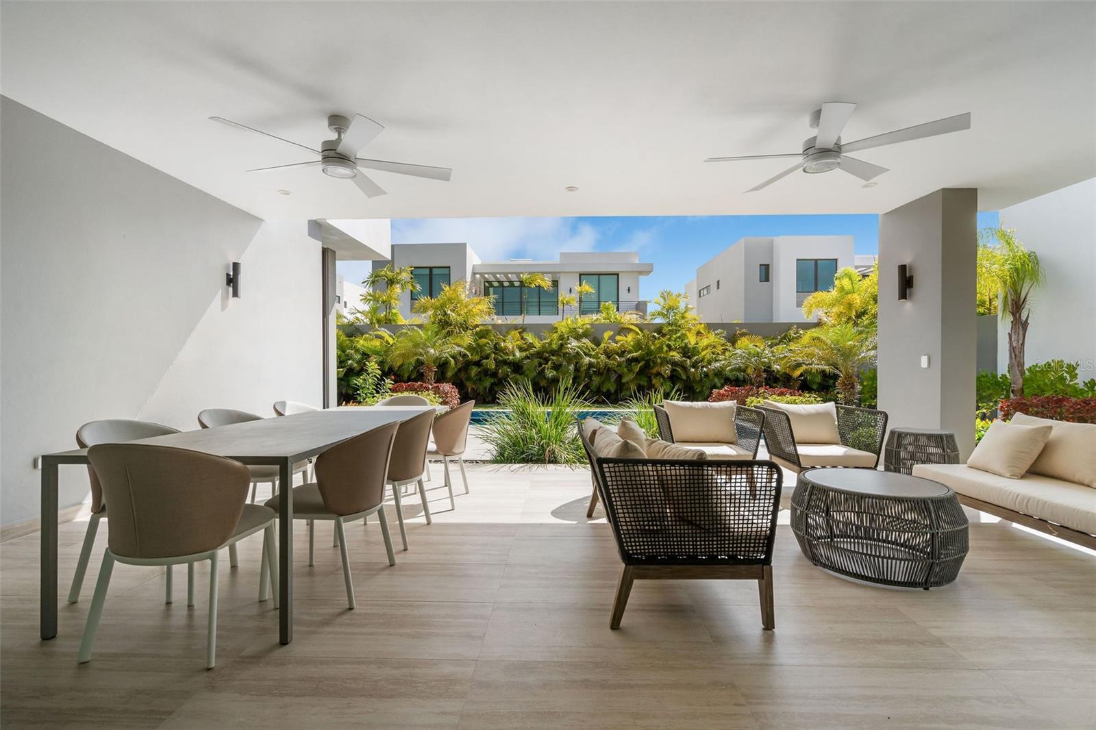 PR9117905 Property Photo