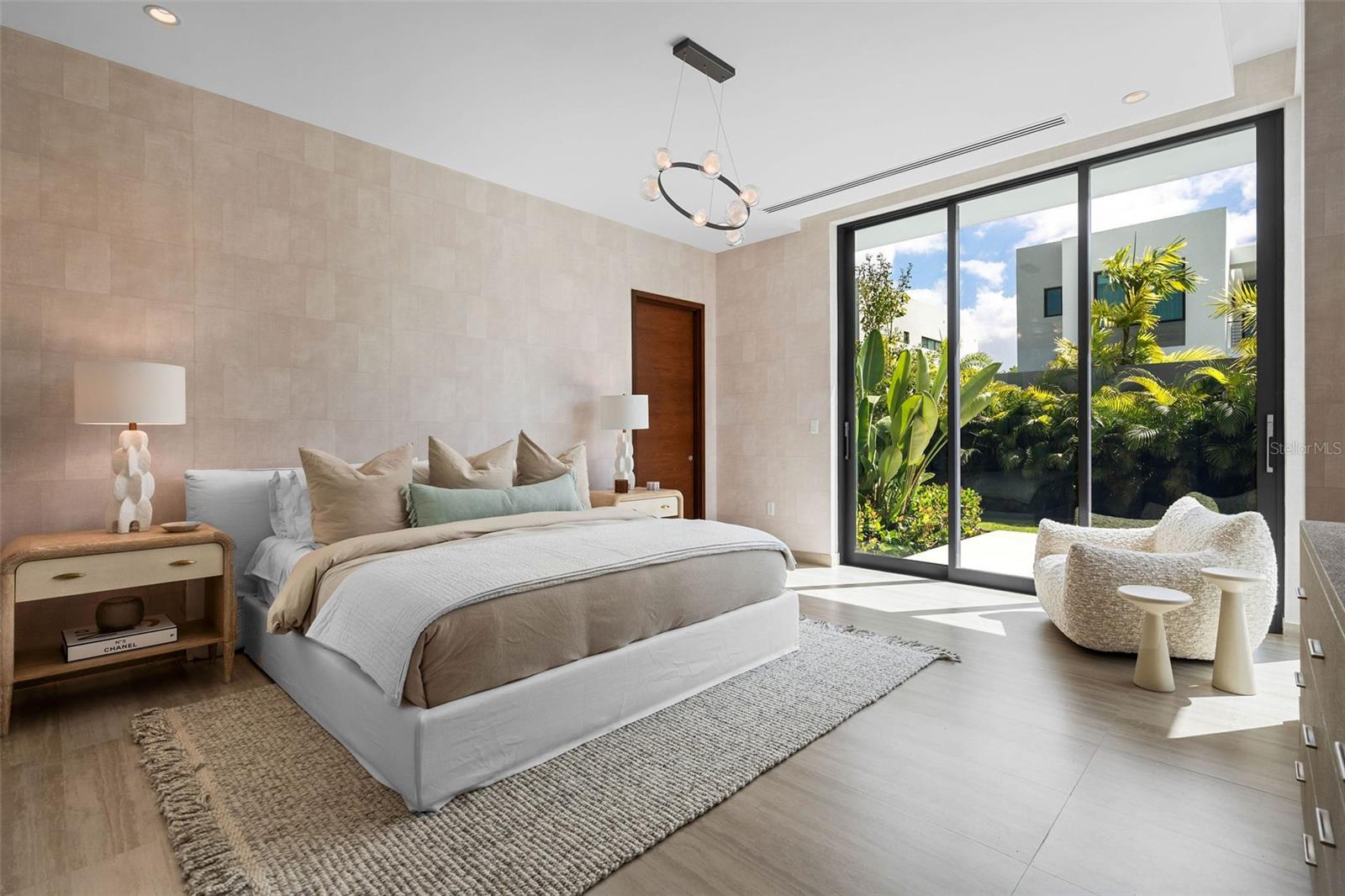 PR9117905 Property Photo