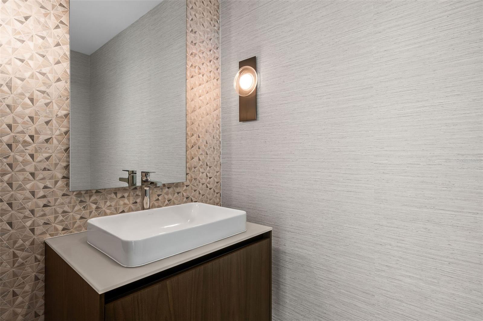 PR9117905 Property Photo