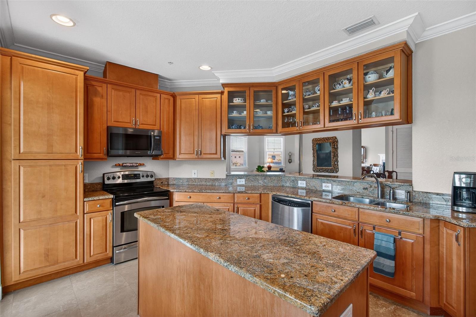 Solid wood cabinets granite counter tops