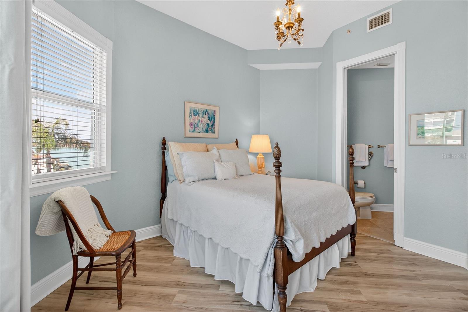 Guest EnSuite with Gulf Views, Walk-in Closet and sliding glass doors for porch access