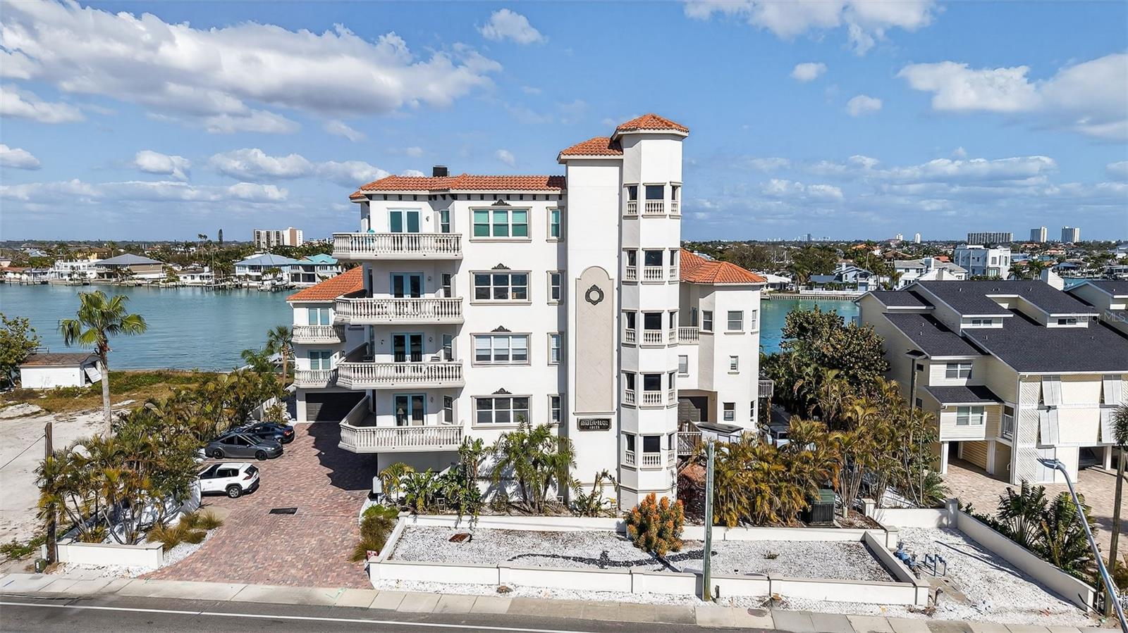 Bahia Del Mar Condo at Treasure Island Gulf Facing 1st fl above garage.