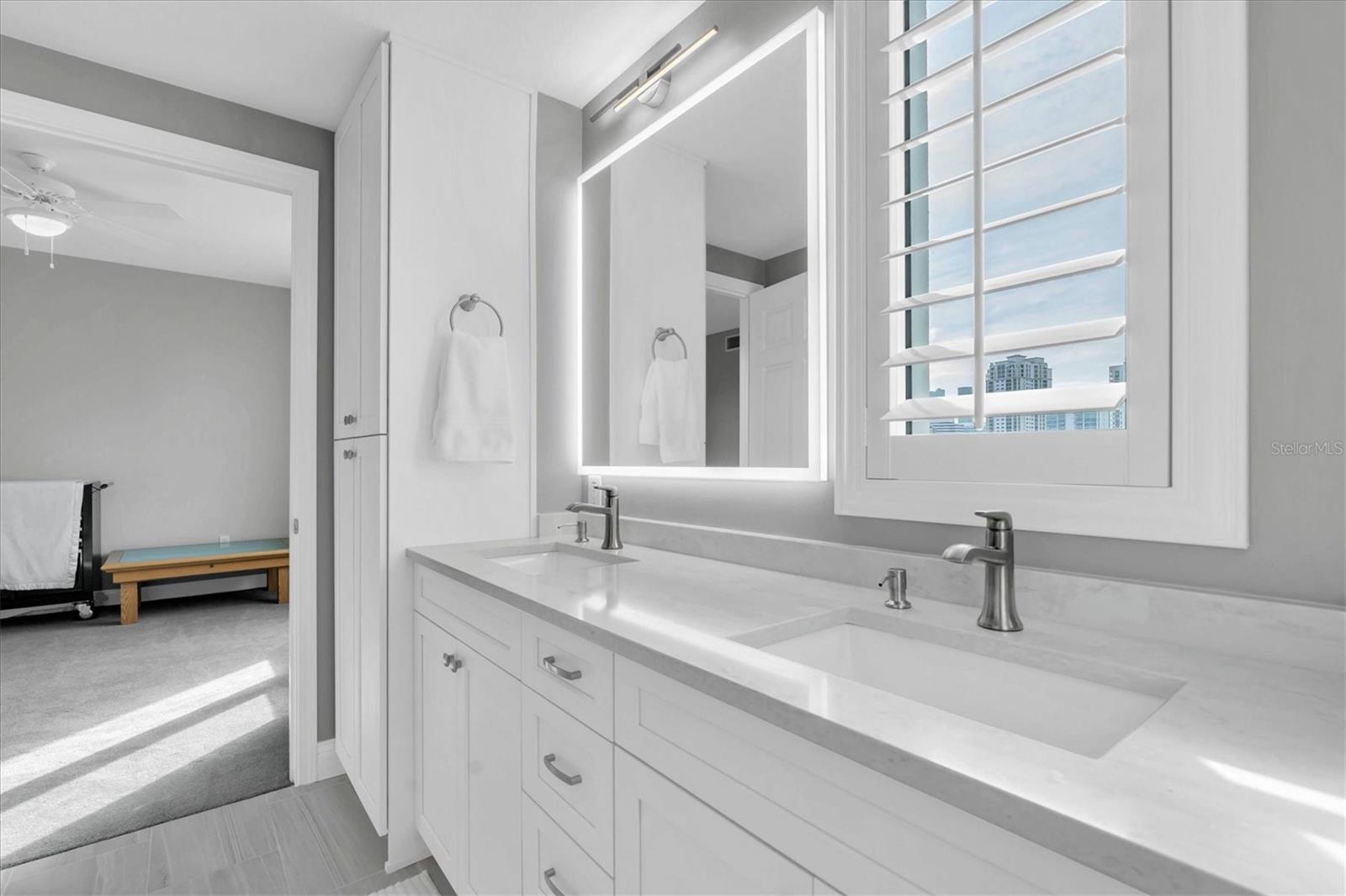 TB8455398 Property Photo